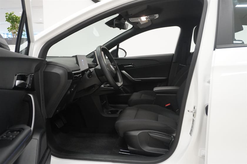 Bild 2 av MG 4 Electric Standard Range 51 kWh 170 hk Aut