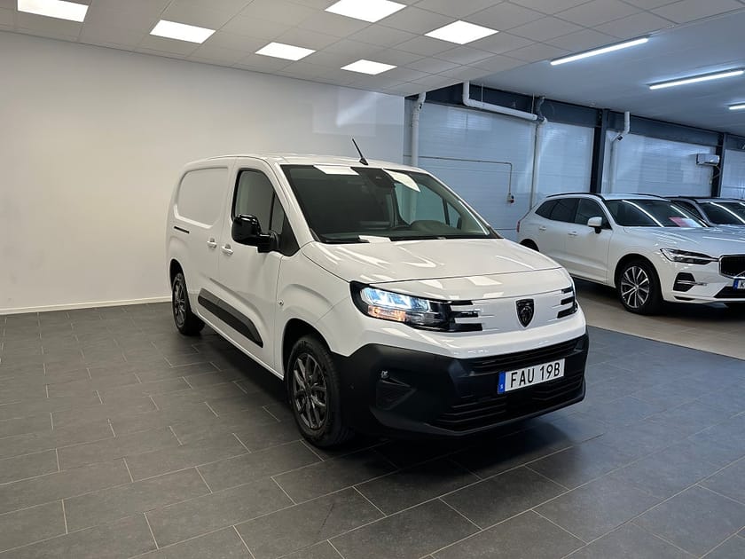 Bild 4 av Peugeot Partner Utökad Last 1.5 130 EAT L2 Carplay Värmare Dubbla Dörrar Dragkrok
