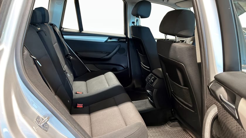 Bild 5 av BMW X3 xDrive20d F25 Dragkrok Kamera Navi
