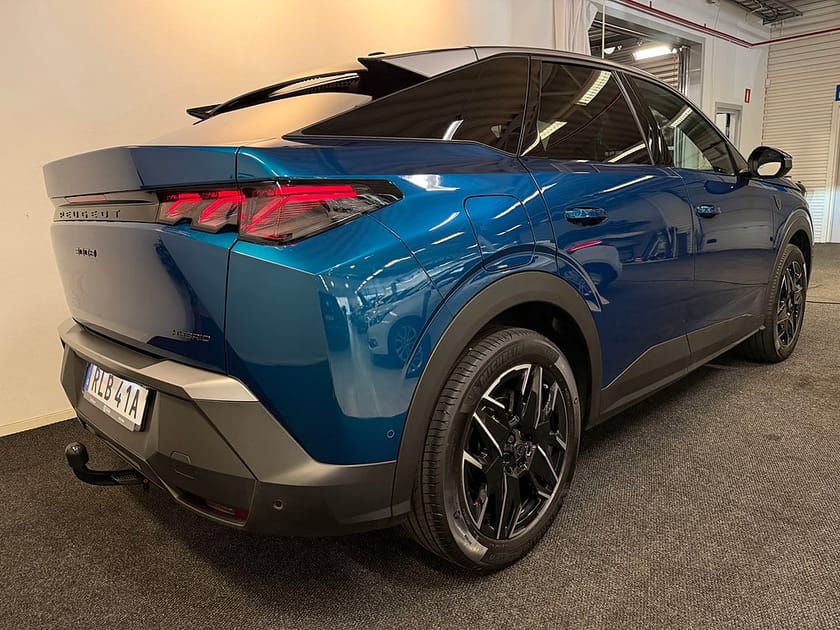 Bild 3 av Peugeot 3008 Hybrid 145 145hk GT ULTIMATE | Drag | Vhjul | Massage | 360