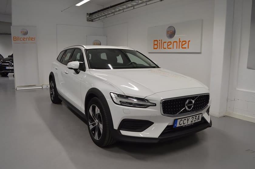 Bild 3 av Volvo V60 Cross Country B4 AWD V-Däck ingår Navi-Kamera-Värmare-VoC-CarPlay-Pil