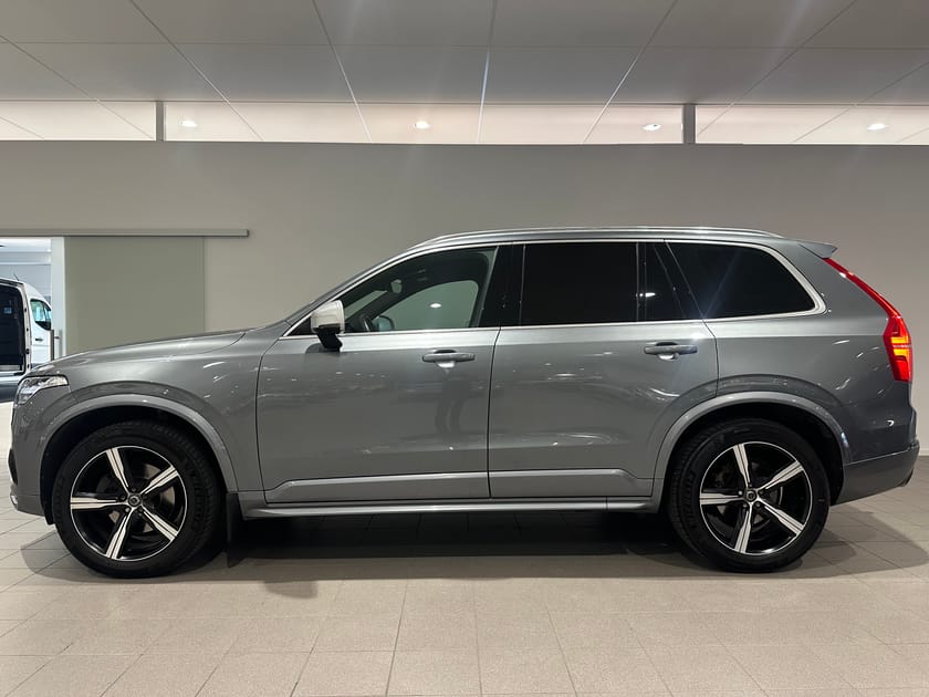 Bild 5 av Volvo XC90 T5 AWD R-Design 7-säten / Navigation / Backkamera / Dragkrok /