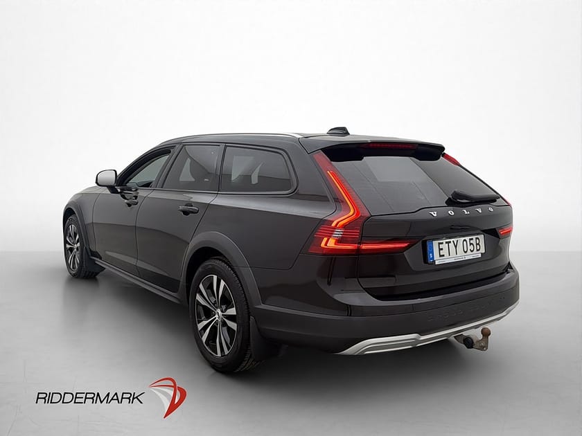 Bild 5 av Volvo V90 Cross Country D4 190hk AWD Pano Värm H/K HUD Drag