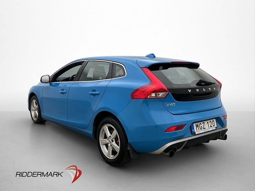 Bild 5 av Volvo V40 T2 122hk R-Design Värmare Halvskinn Bluetooth