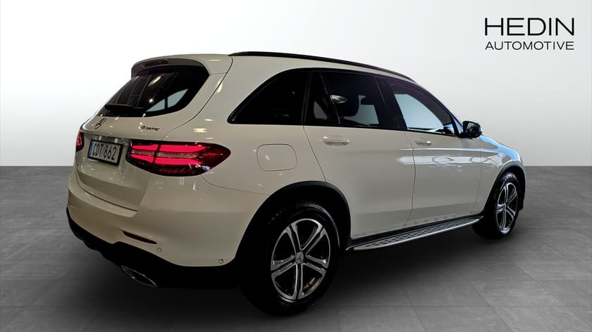Bild 2 av Mercedes-Benz GLC 220 d 4MATIC | AMG Line| Dragkrok|
