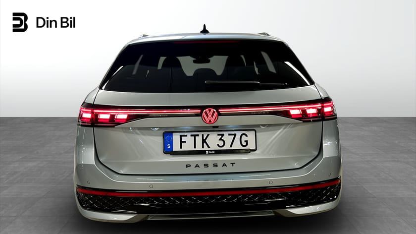 Bild 5 av Volkswagen Passat Variant eHybrid R-Line Black Style/Panorama/Drag