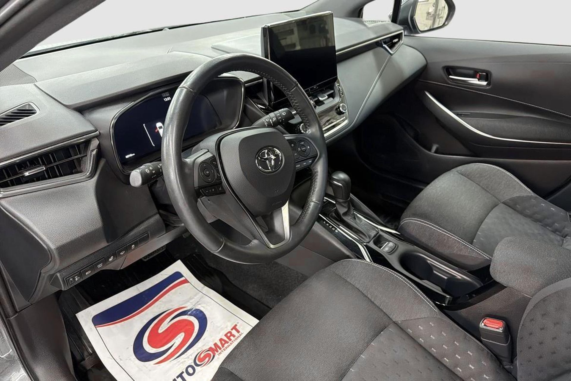 Toyota Corolla 1,8 HYBRID 5D ACTIVE 2023, bild 7/10