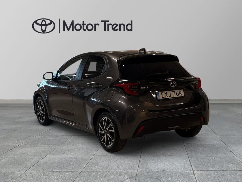 Bild 2 av Toyota Yaris Hybrid 1,5 5D ACTIVE PLUS VINTERHJUL