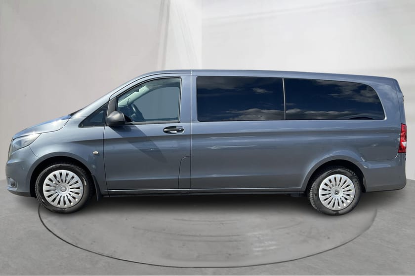 Bild 2 av Mercedes-Benz Vito Tourer 116 CDI 4MATIC 3.1t W640 (163hk)  L2 Drag