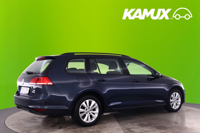 Bild 2 av Volkswagen Golf Sportscombi SC 1.2 TSI BMT 105hk Masters B-Kam Drag Adpt Farthåll