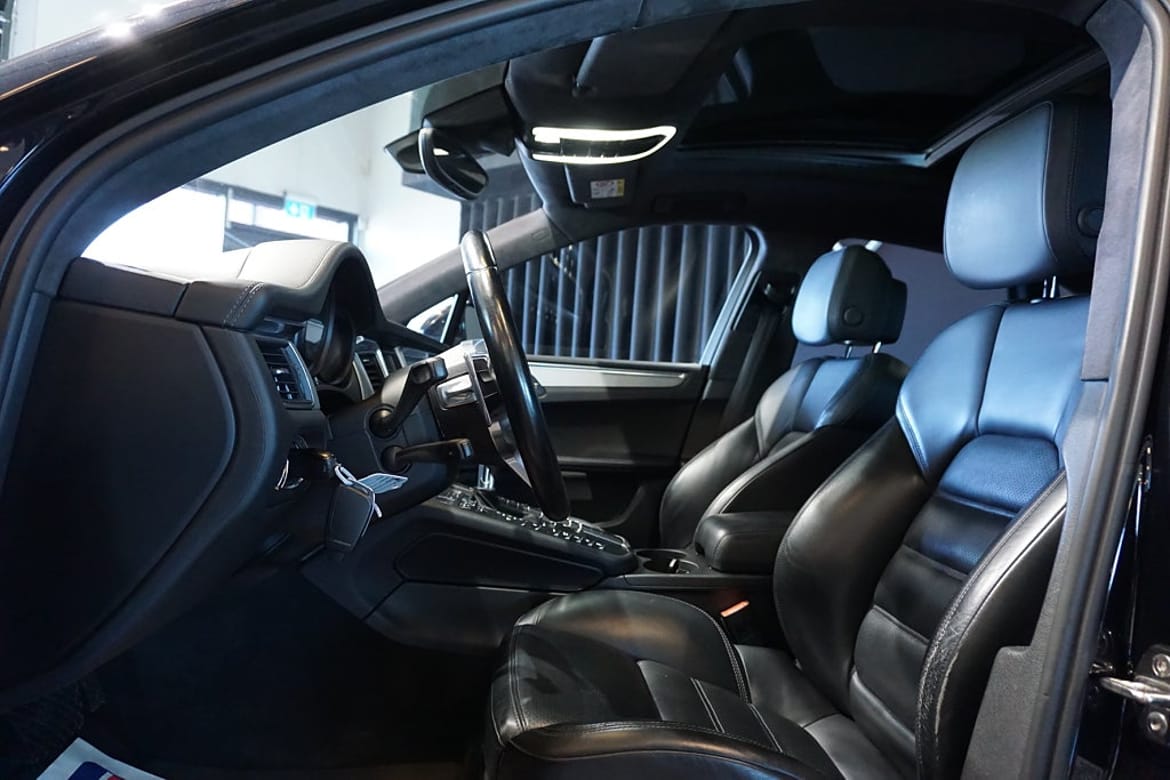 Porsche Macan 2015 - miniatyr 16