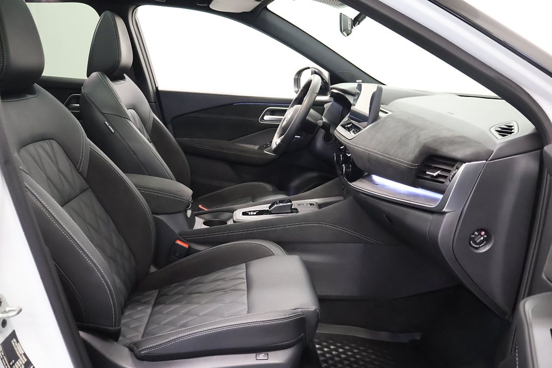 Nissan Qashqai E-POWER Tekna+ Pano 2025, bild 6/10