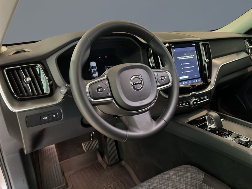 Bild 5 av Volvo XC60 Recharge T6 AWD Core Edition//Dragkrok//