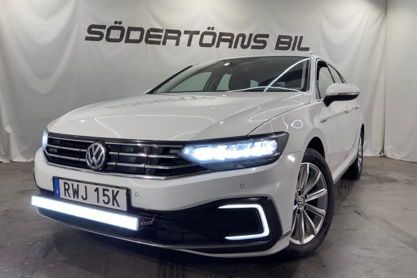Bild 2 av Volkswagen Passat Sportscombi GTE 1.4 TSI DRAG KAMERA GPS CARPLAY 1 BRUKARE MOMSBIL