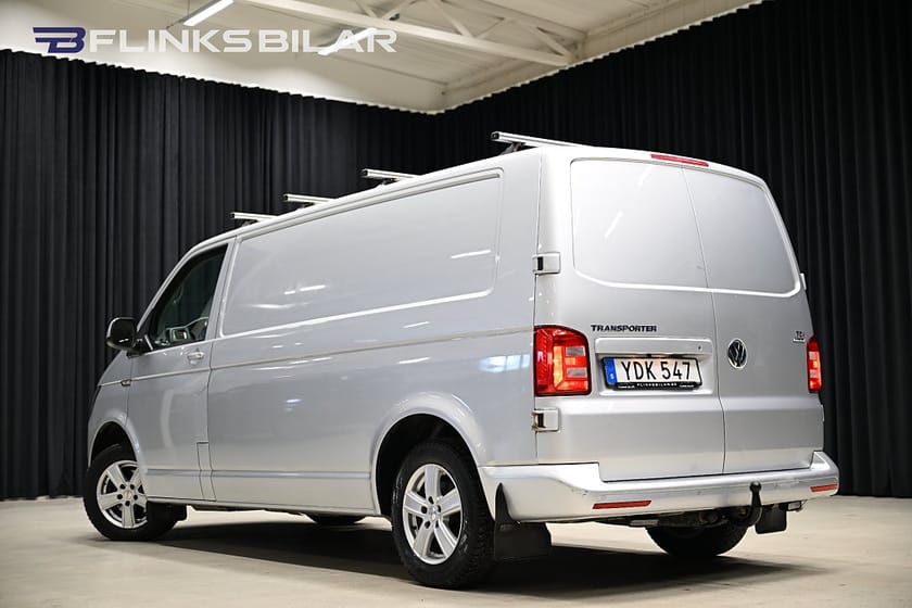 Bild 3 av Volkswagen Transporter DSG 140HK L2 Nedlackad|Drag|Värmare|PDC|EnÄgare|Leasbar