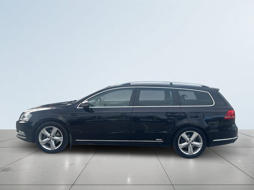 Bild 4 av Volkswagen Passat Variant 2.0 TDI Drag/P-Värm/P-Sens/S&V-Hjul/Ad. farth.