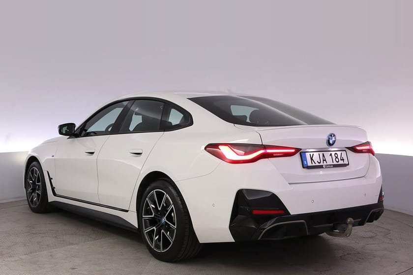 Bild 4 av BMW i4 M50 xDrive Gran Coupé M-Sport Drag Hifi Kamera