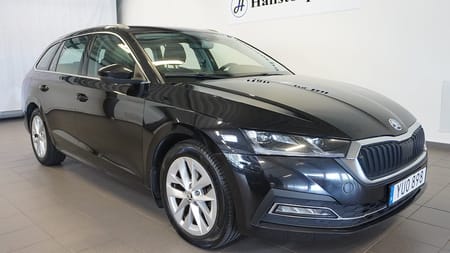 Škoda Octavia Kombi Skoda 2.0 TDI SCR/STYLE/AUTO/DRAG/B-KAMERA/*3,99%RÄNTA*