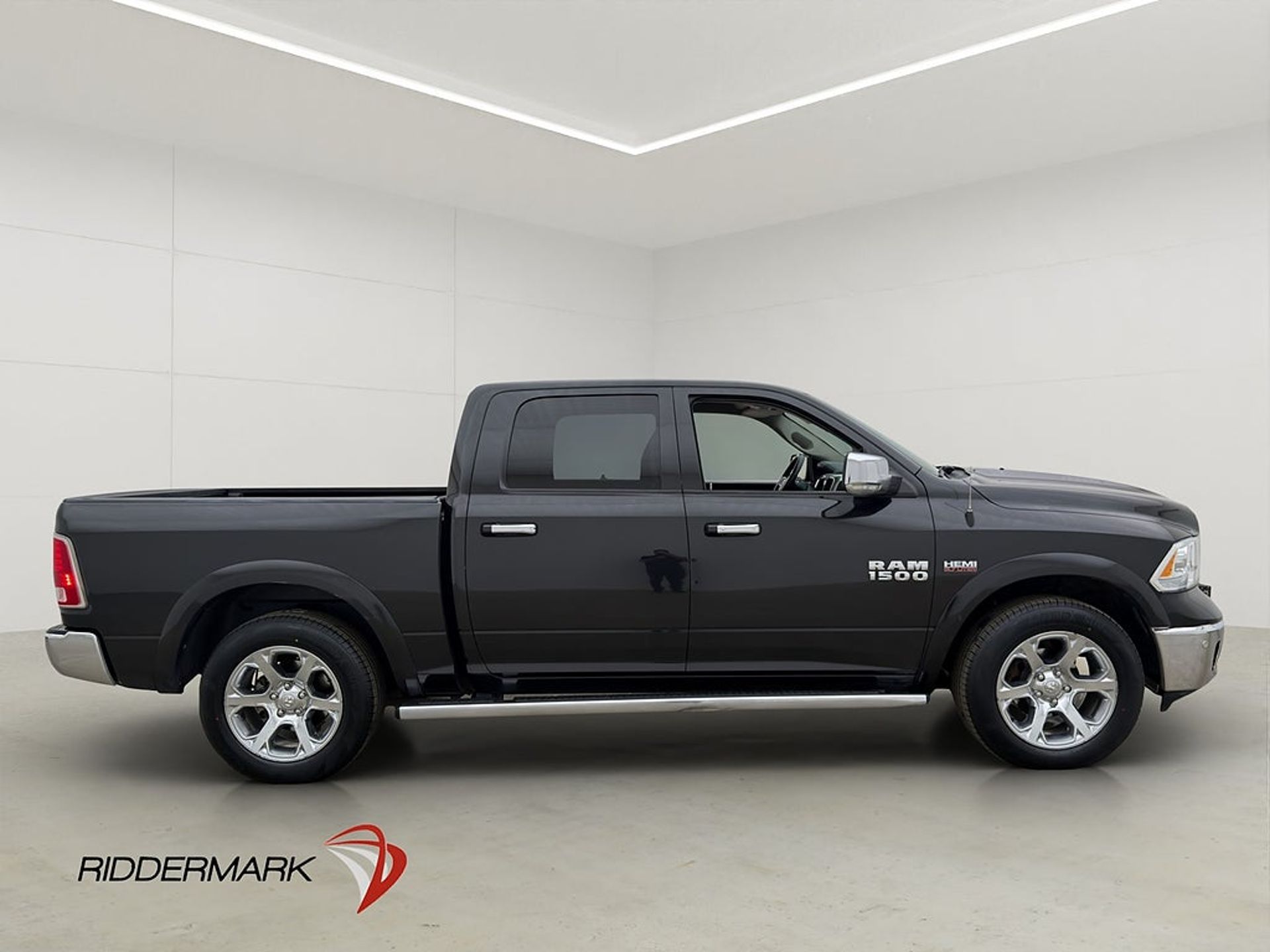 RAM 1500 Crew Cab 5.7 V8 HEMI 4x4 2018, bild 2/40