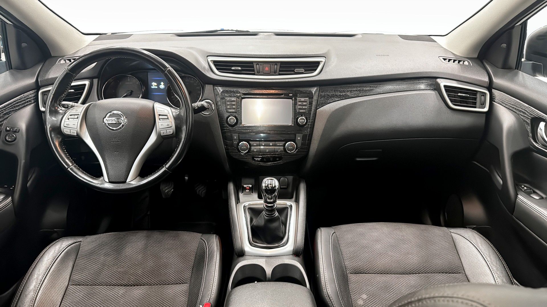 Nissan Qashqai 1.5 dCi 2014, photo 4/27