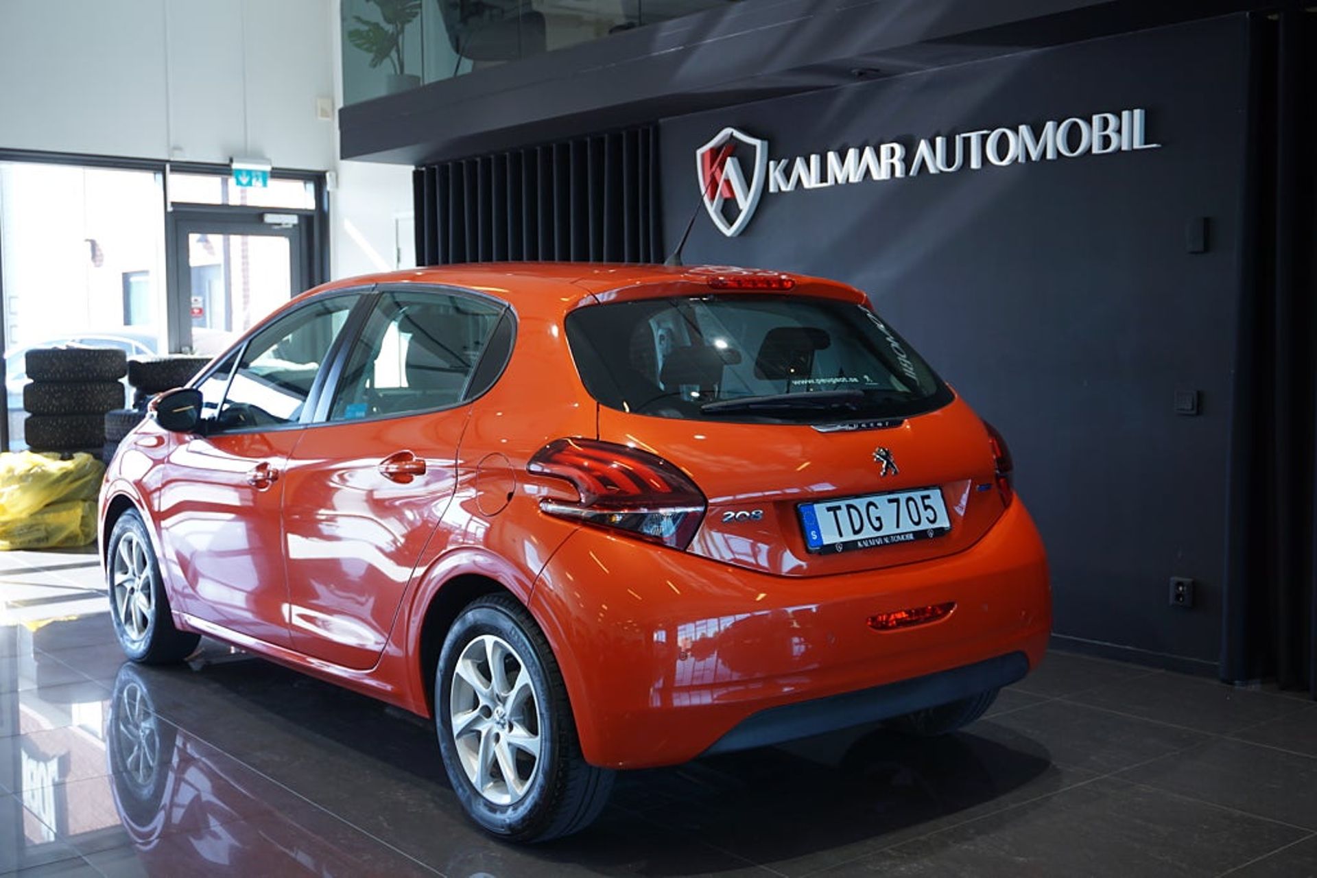 Peugeot 208 2017, kuva 6/10