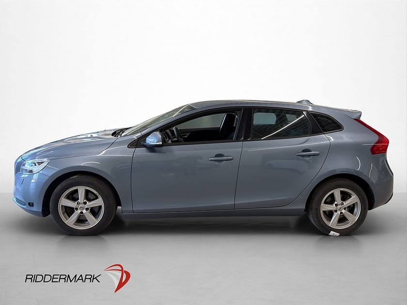 Bild 4 av Volvo V40 D3 150hk Momentum Värmare Dragkrok VOC P-Sensorer