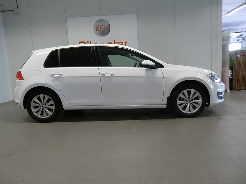 Bild 5 av Volkswagen Golf 1.2 TSI Adaptiv-Sommar & Vinterdäck*426 kr årsskatt*