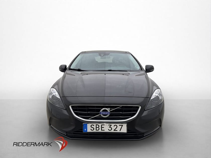 Bild 2 av Volvo V40 D2 Momentum Sensorer Värmare Farthållare Bluetooth