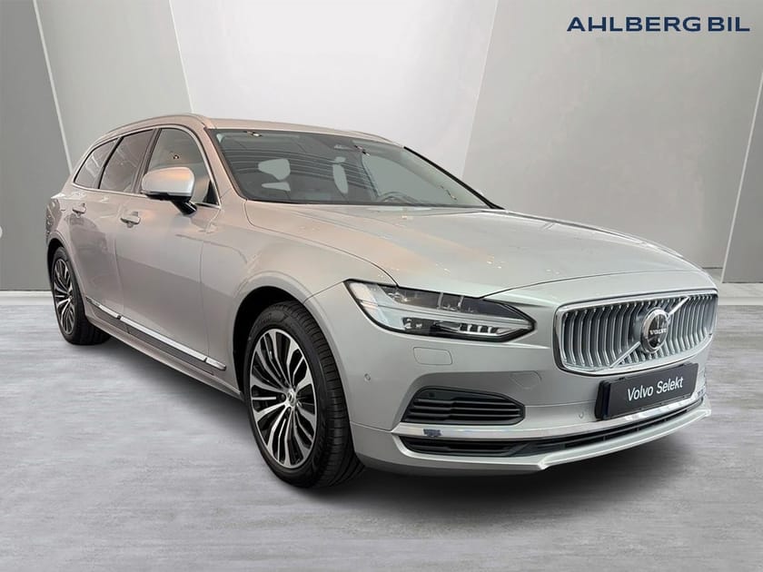 Bild 1 av Volvo V90 Recharge T6 Core Edition II. 360 kamera, Navi, Adaptiv farthållare Tonade rutor