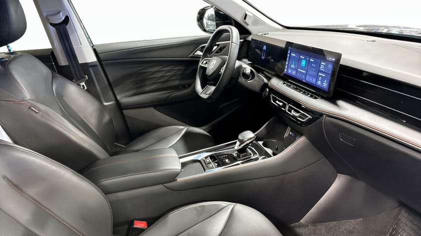 Bild 3 av MG HS PHEV Luxury 1,5T 307hk Automat