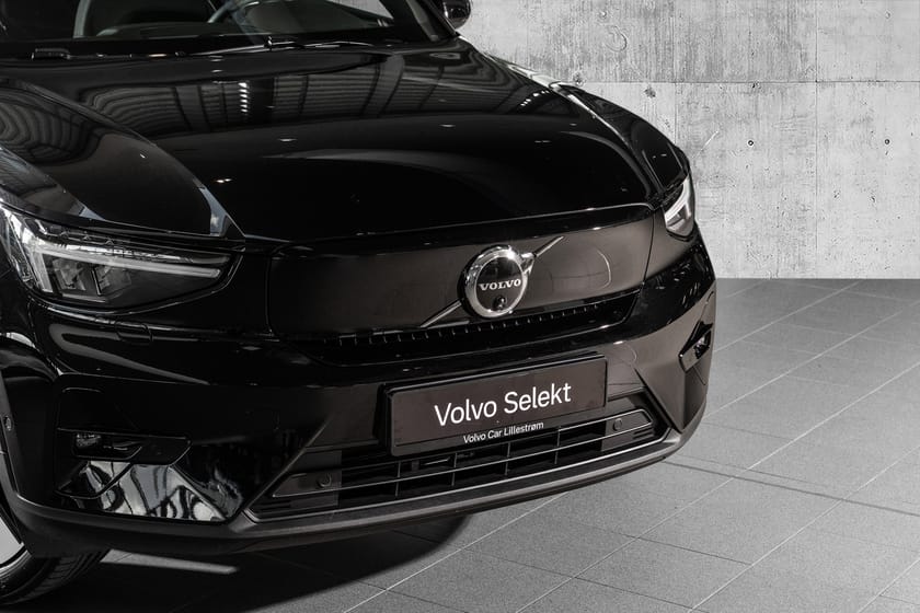 Bilde 2 av Volvo EX40 Twin Motor M Ultra Hengerfeste 360kamera Panoramasoltak H&K