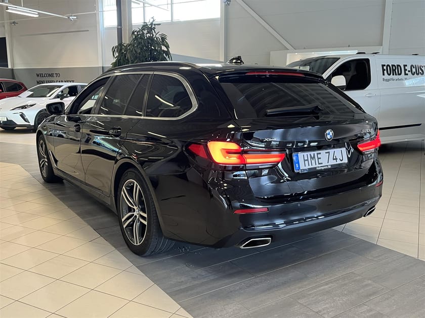 Bild 4 av BMW 520d xDrive Touring M-Sportratt HiFi Adptiv Farth. Kamera Drag Comfort Access