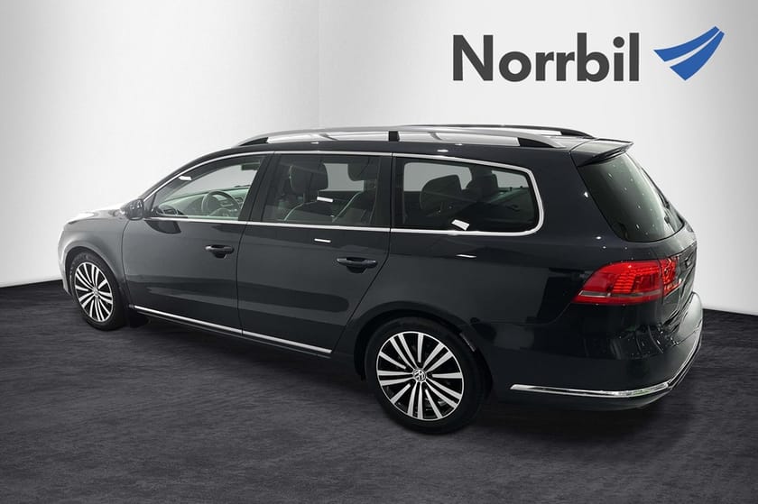 Bild 3 av Volkswagen Passat Variant GT TSI 211hk Drag Backkamera Läder