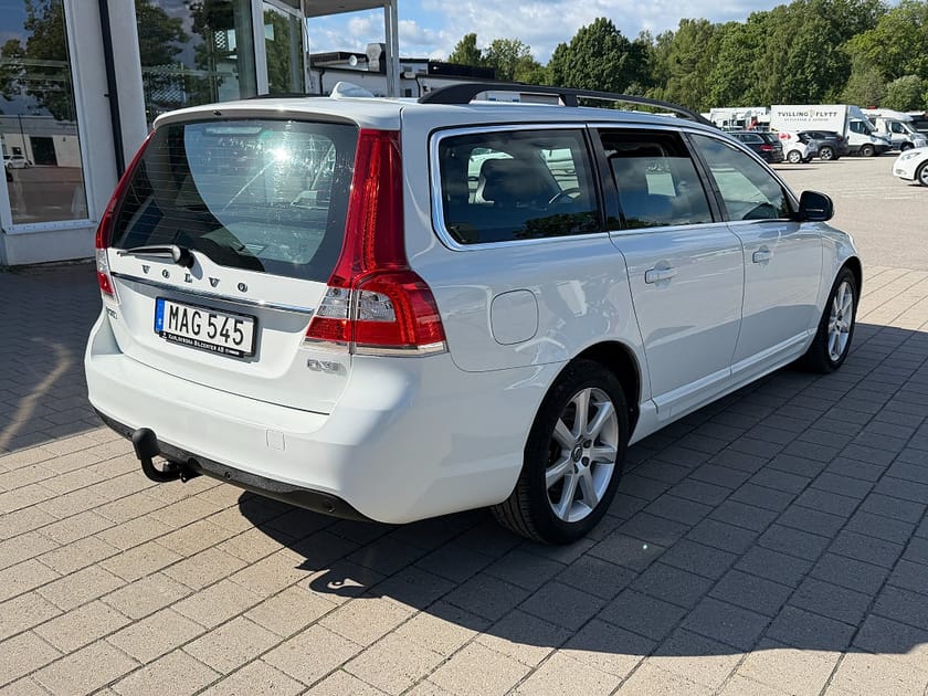 Bild 4 av Volvo V70 D3 Classic, Momentum 150 hk