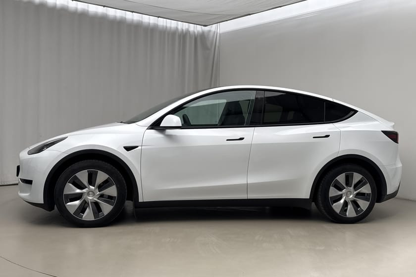 Bild 2 av Tesla Model Y Standard Range RWD 