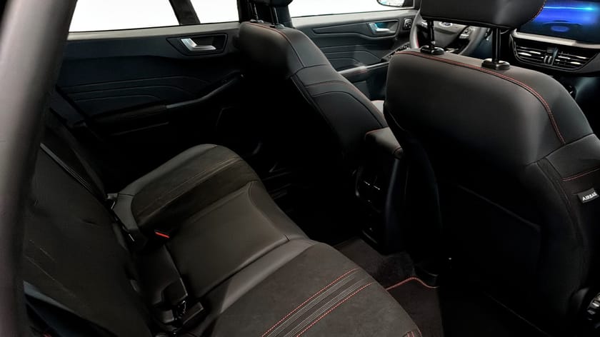 Bild 5 av Ford Kuga Plug-In Hybrid ST-Line X Black Edition Phev 243hk DEMO