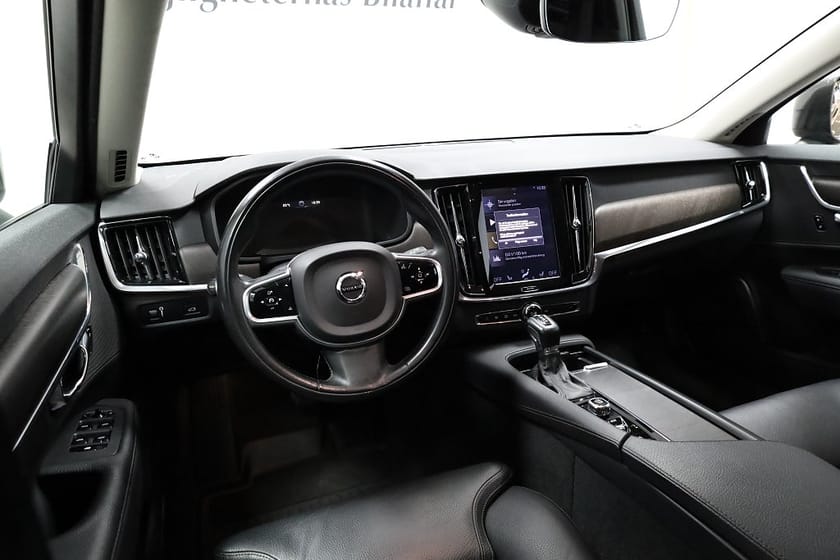 Bild 4 av Volvo V90 Cross Country D4 AWD Pro | Advanced II | Läder | Head up | Dragkrok
