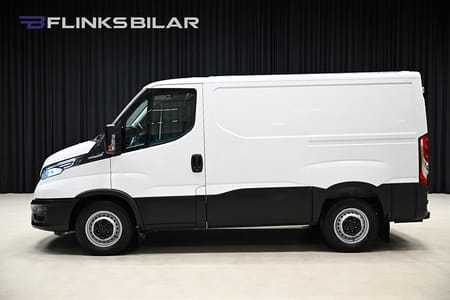 Iveco Daily 35-140 Van 136HK Automat|Drag|Värmare|Backkamera|3.5ton-drag|Moms