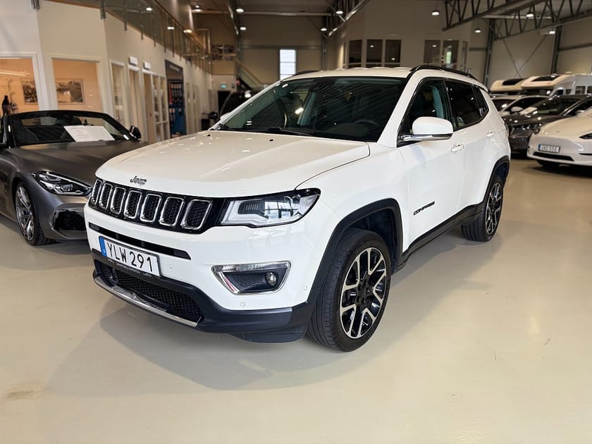 Bild 1 av Jeep Compass LIMITED 4WD 170hk,Drag,Kamrem bytt