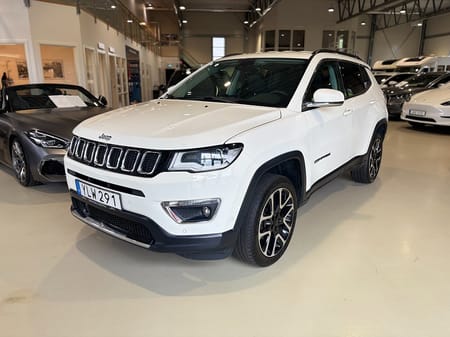 Jeep Compass LIMITED 4WD 170hk,Drag,Kamrem bytt