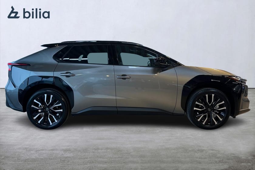 Bild 4 av Toyota  bZ4X AWD EXECUTIVE PANORAMA BITONE