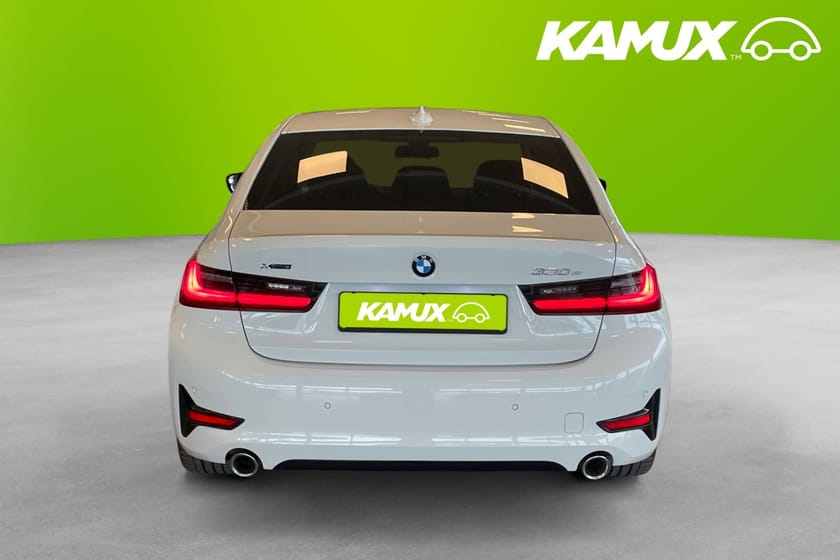 Bild 5 av BMW 330e xDrive Sedan Sport line CarPlay Navi HiFi PDC Drag