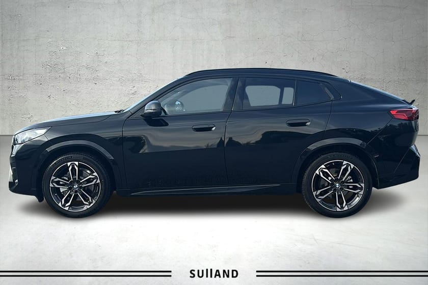 Bilde 2 av BMW iX2 xDrive30