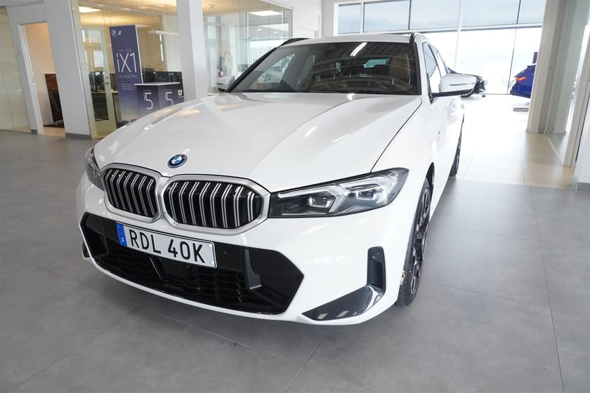 Bild 5 av BMW 330e xDrive Touring M-Sport Active Edition Aktiv Fart