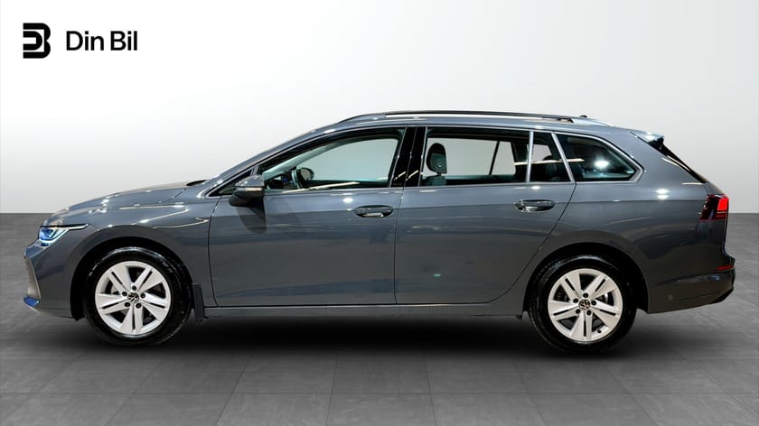 Bild 2 av Volkswagen Golf Sportscombi eTSI150 DSG Life Drag/P-värmare