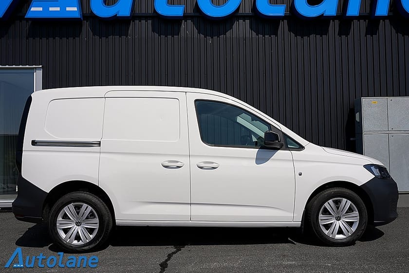 Bild 3 av Volkswagen Caddy Cargo 2.0 TDI Dragkrok,Värmare,CarPlay,122hk