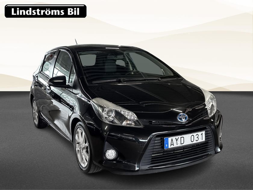Bild 2 av Toyota Yaris Hybrid 1.5 Style Sommar/Vinterhjul
