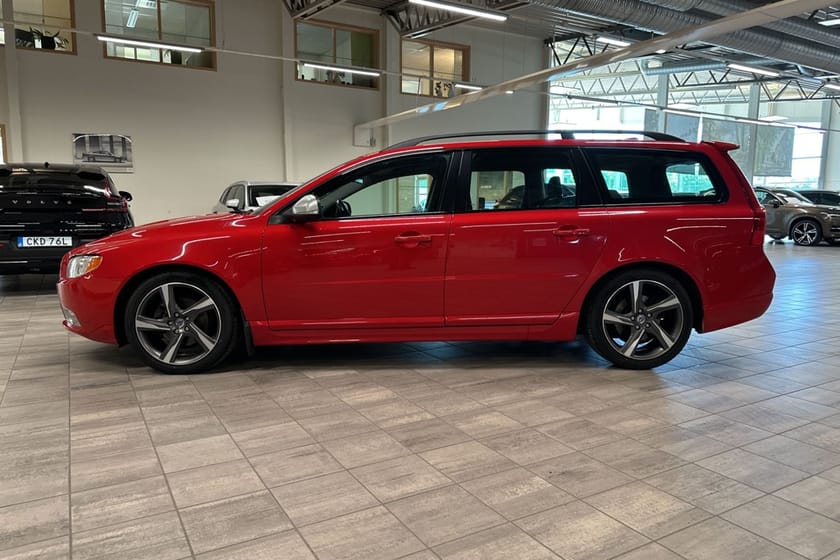 Bild 2 av Volvo V70 II D4 163 S/S R-Design DE