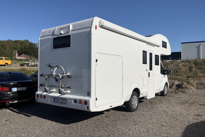 Bild 3 av Caravans International Campervan Ford