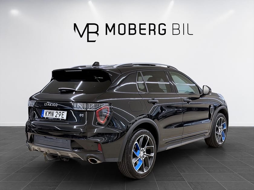 Bild 4 av Lynk & Co 01 PHEV 261hk Infinity Pano Minne B-Kamera Drag